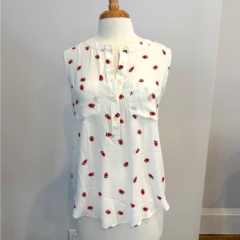 Loft sleeveless shell with adorable floral print